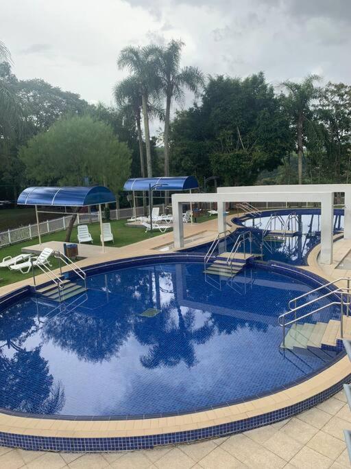 Lindo Apto Novo Na Avenida, Climatizado E Aconchegante Apartment