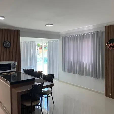 Lindo Apto Novo Na Avenida, Climatizado E Aconchegante Piratuba Exterior photo