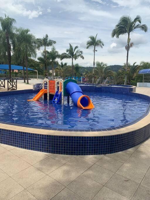 Apartamento Lindo Apto Novo Na Avenida, Climatizado E Aconchegante *